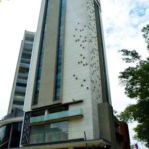 Inntu 4* Medellín